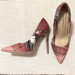 Patterned heels - Size 7 - from trendy boutique